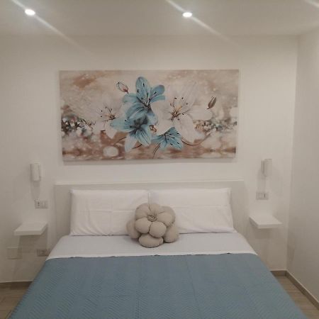 La Casa Dei Nonni Hotel บารี ภายนอก รูปภาพ